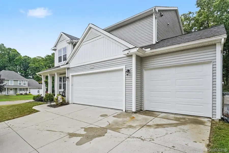 9324 Pine Walk Pass, Linden, MI 48451 - #2
