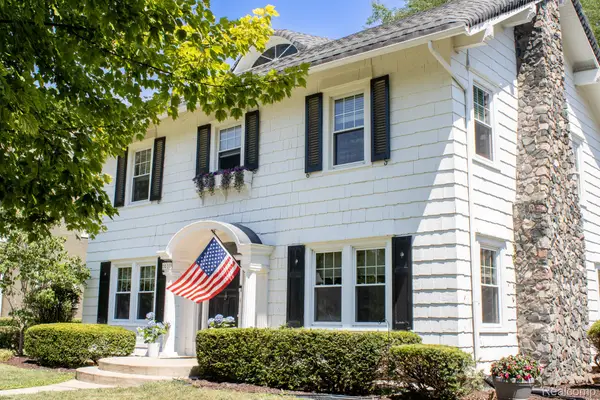 1010 Kensington Avenue, GrossePointe, MI 48230