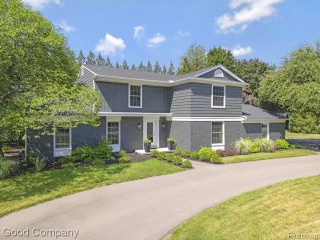 7230 Mohansic Drive, Bloomfield, MI 48301 - #2