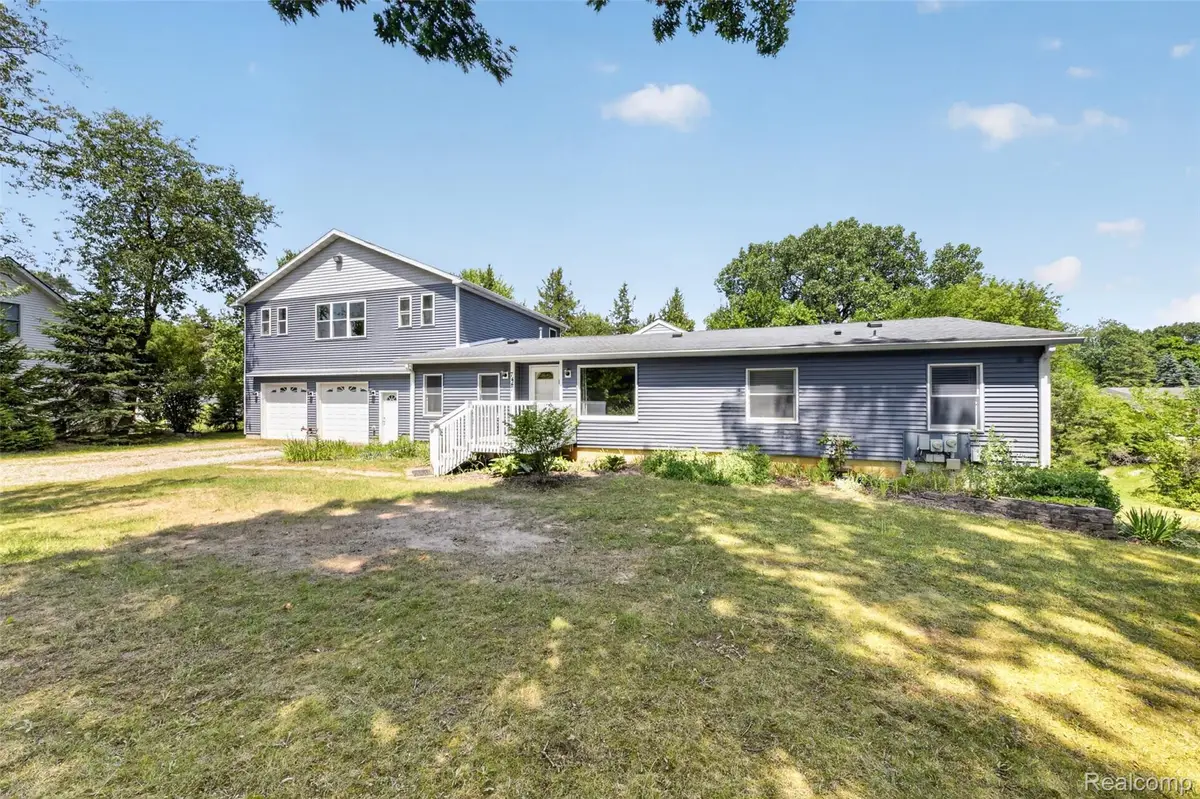 7447 Ore Lake Road, Brighton, MI 48116 - #1