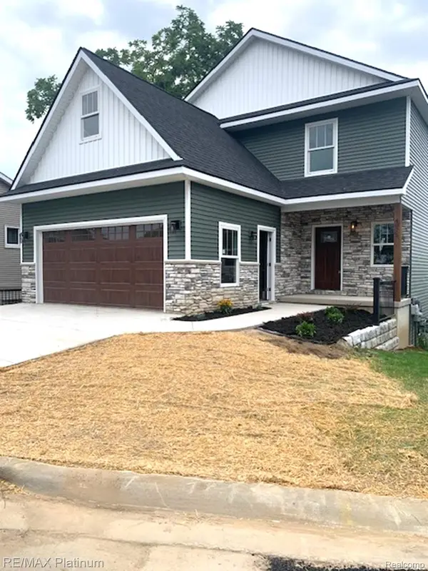 4075 Highcrest Drive, Brighton, MI 48116