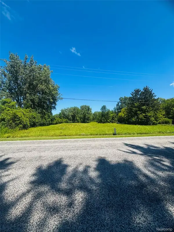 2000 Mapleridge Road, Saginaw, MI 48604