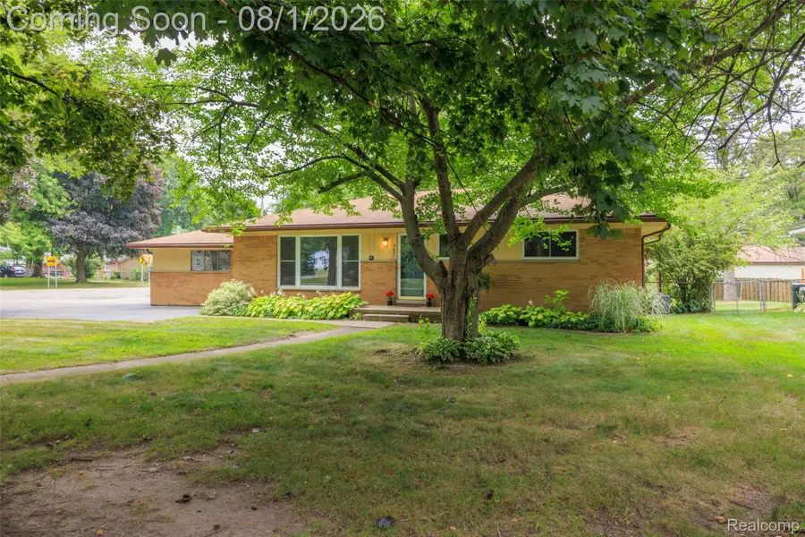 3437 Fort Drive, Waterford, MI 48328 - #2
