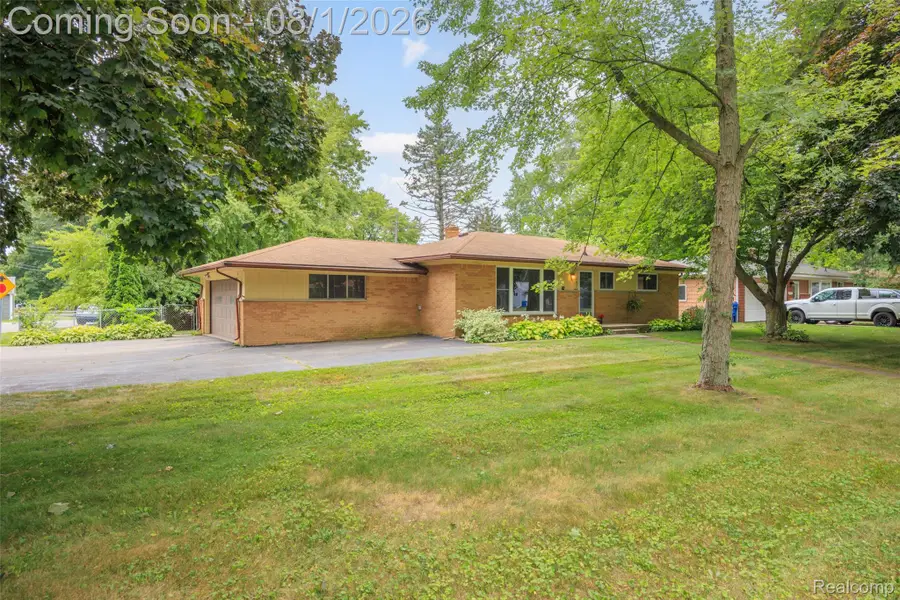 3437 Fort Drive, Waterford, MI 48328 - #3
