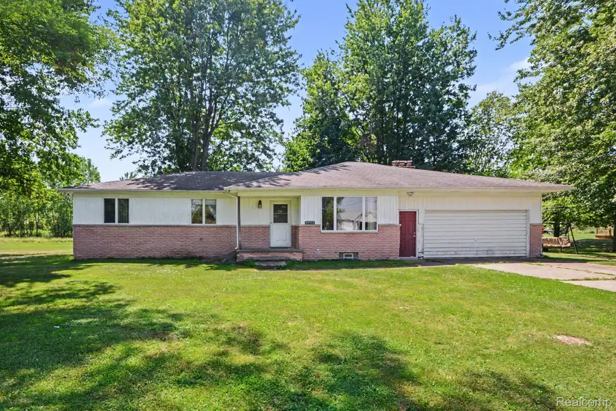 6953 Shea Road, Cottrellville, MI 48039 - #2