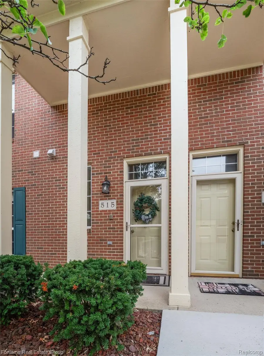 515 Mulberry Street, Wyandotte, MI 48192 - #2