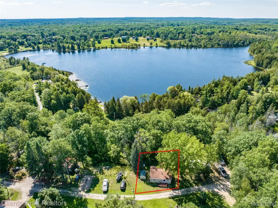 5316 Birchwood Avenue, Gladwin, MI 48624 - #2