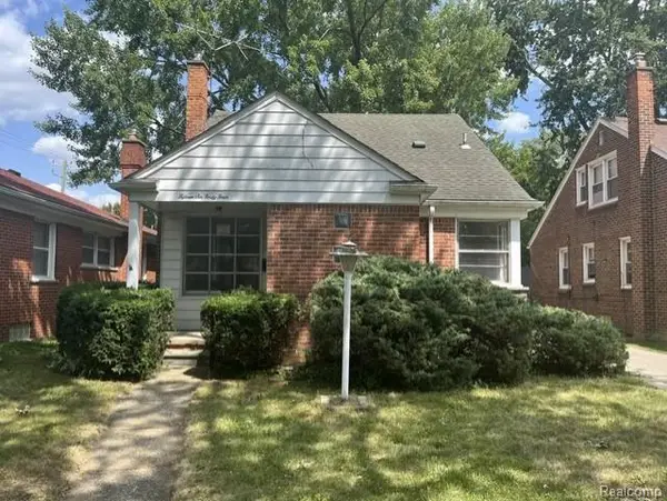 15644 Fox, Redford, MI 48239
