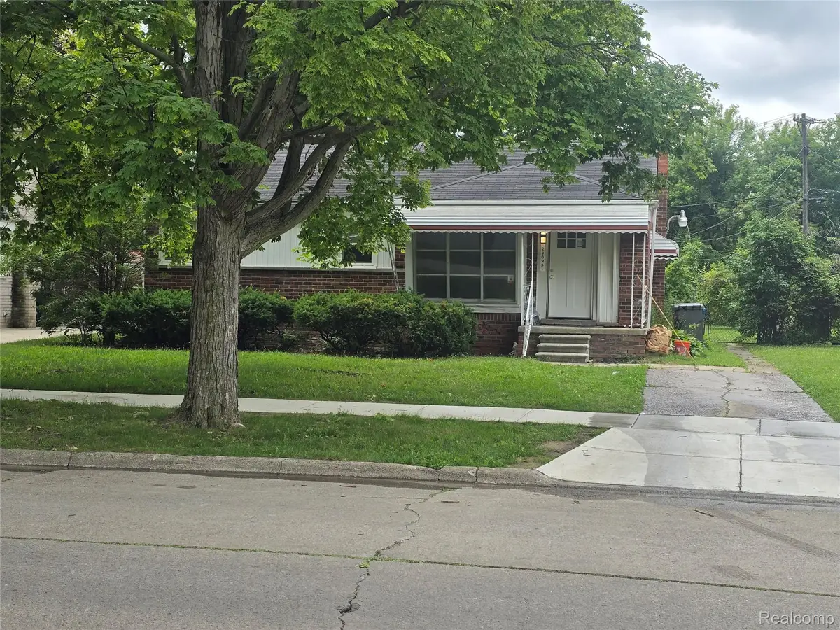 29093 Emerson Street, Inkster, MI 48141 - #1