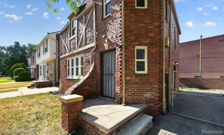 6420 London Street, Detroit, MI 48221 - #2