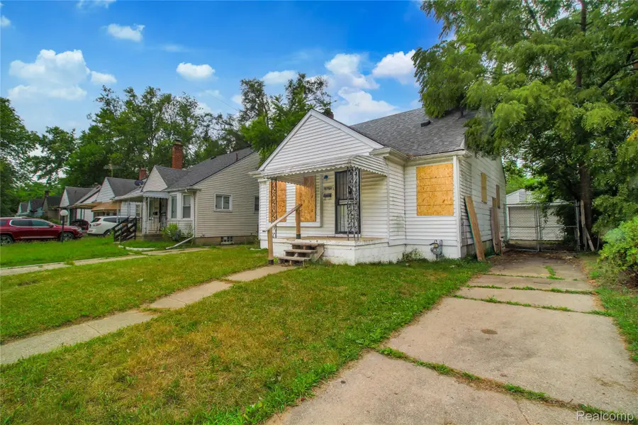 18961 Pierson Street, Detroit, MI 48219 - #2