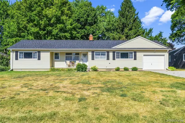 2175 Cashin Street, Burton, MI 48509