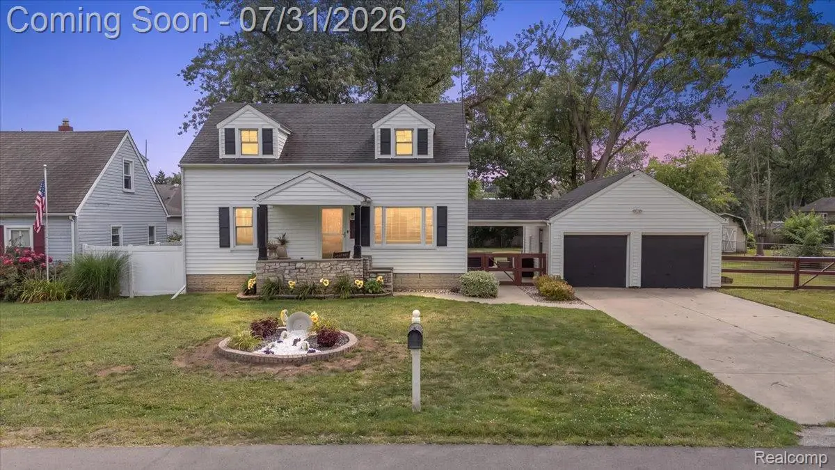5563 Central Drive, Monroe, MI 48161 - #1