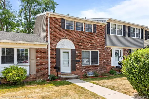 42641 Savoy Court #71, Northville, MI 48167