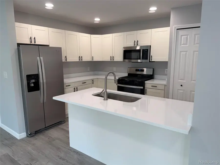 819 Chelsea Ridge Court, Howell, MI 48843 - #3