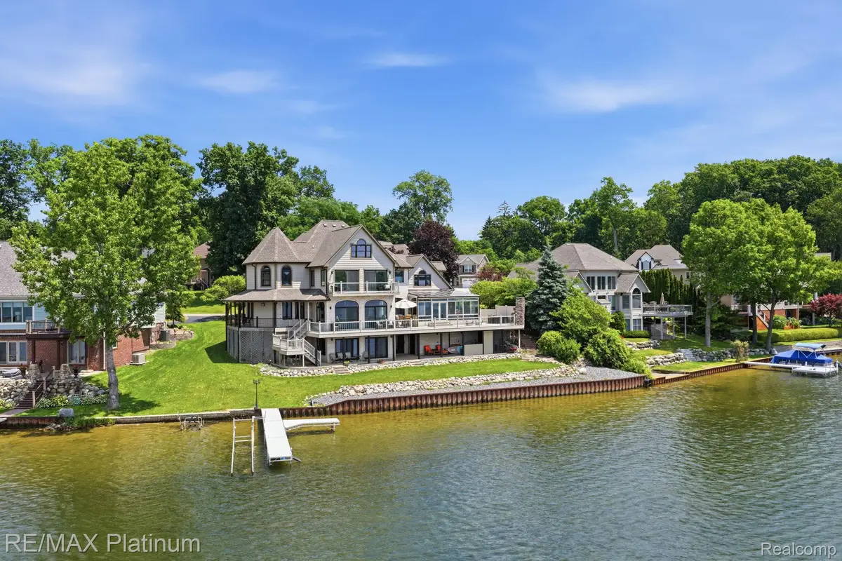 997 Thompson Shore Drive, Howell, MI 48843 - #1