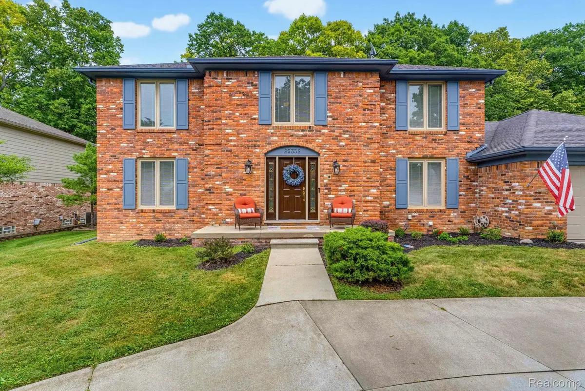 25352 Witherspoon Street, Farmington, MI 48335 - #1