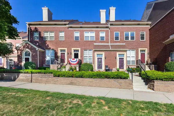 2840 Van Alstyne Street #13, Wyandotte, MI 48192