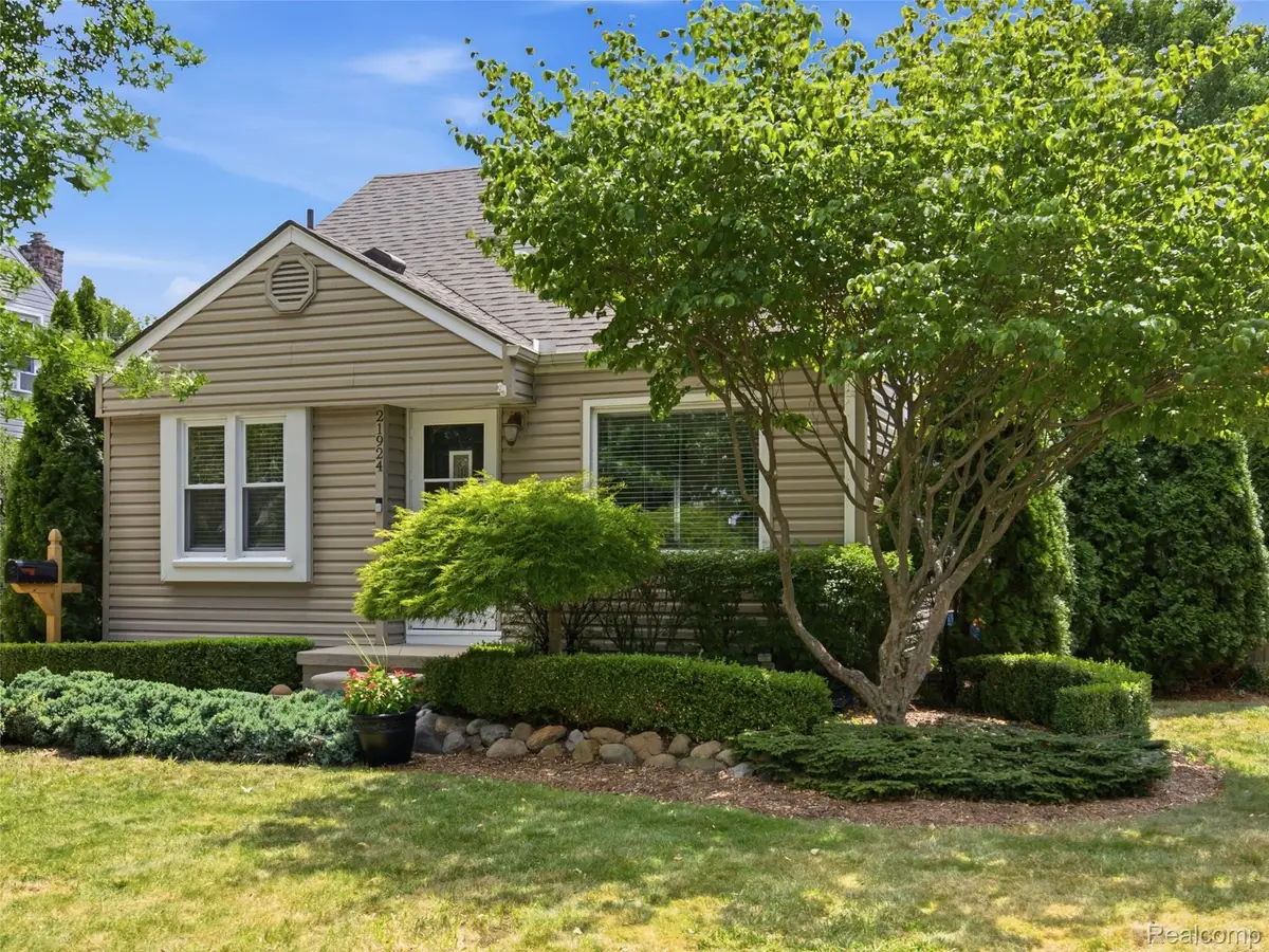 21924 Revere Street, Saint Clair Shores, MI 48080 - #1