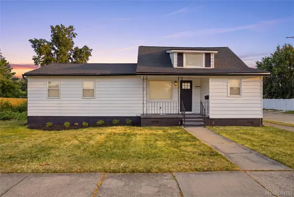 27375 Edward Street, Roseville, MI 48066