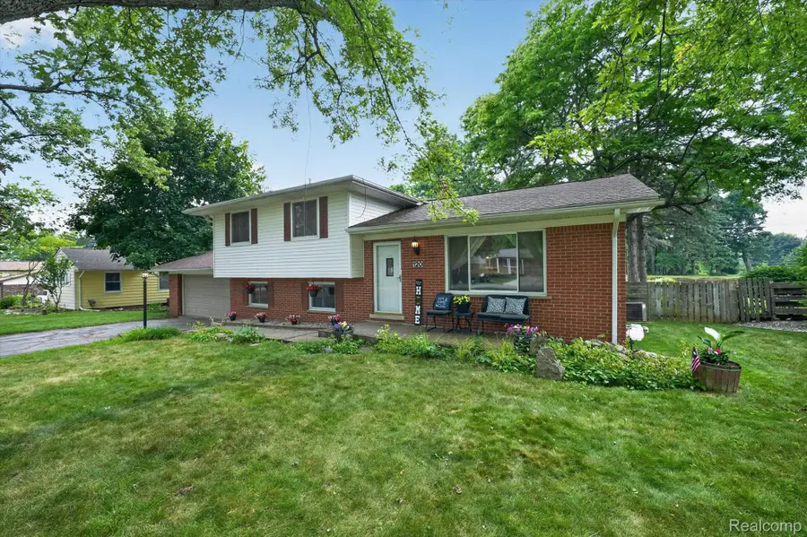 120 Edith Street, Oxford, MI 48371 - #3