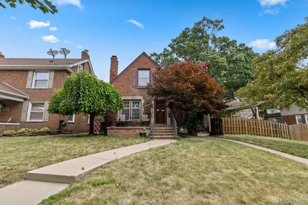 21730 Edna Street, Dearborn, MI 48124