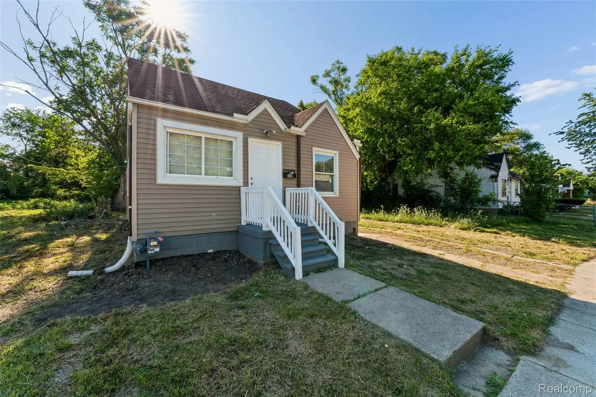 9342 Abington Avenue, Detroit, MI 48228 - #1