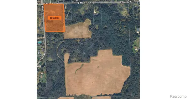 9330 E Maple Avenue, Davison, MI 48423