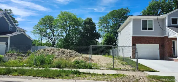 3725 Oxford Road, Berkley, MI 48072