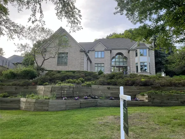 1721 Archers Pointe, RochesterHills, MI 48306