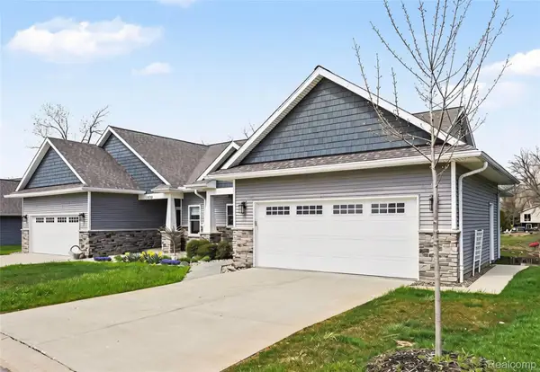 13332 Julie Anne Court, Fenton, MI 48430