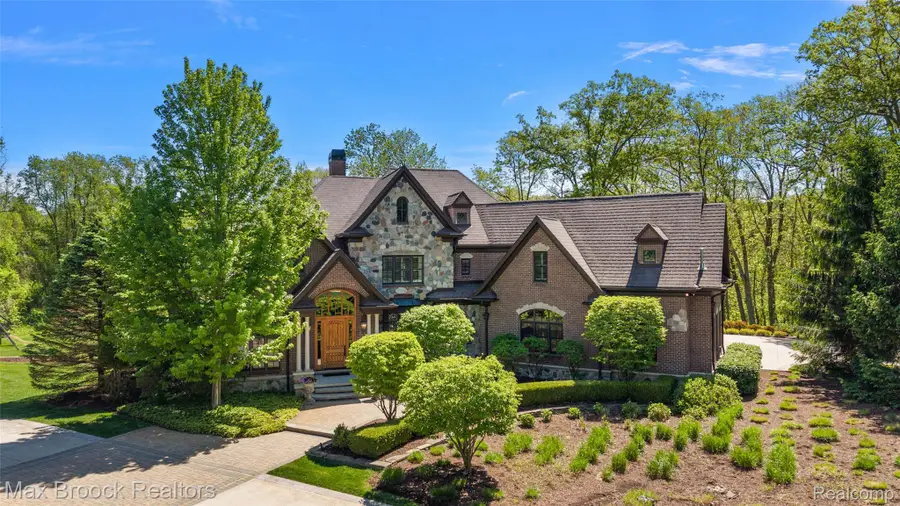 9716 Hadley Road, Clarkston, MI 48348 - #2
