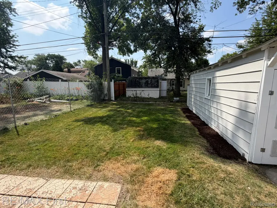 2000 Moorhouse Street, Ferndale, MI 48220 - #3