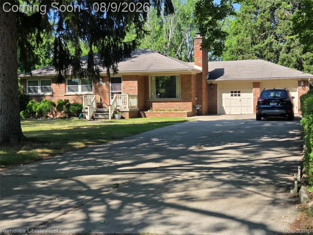14901 Lyons Street, Livonia, MI 48154 - #1