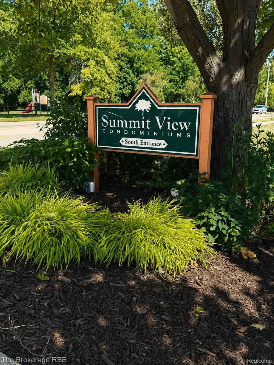 1325 S Maple Road #301, Ann Arbor, MI 48103 - #3