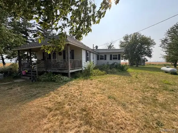4703 N Byron Road, Corunna, MI 48817