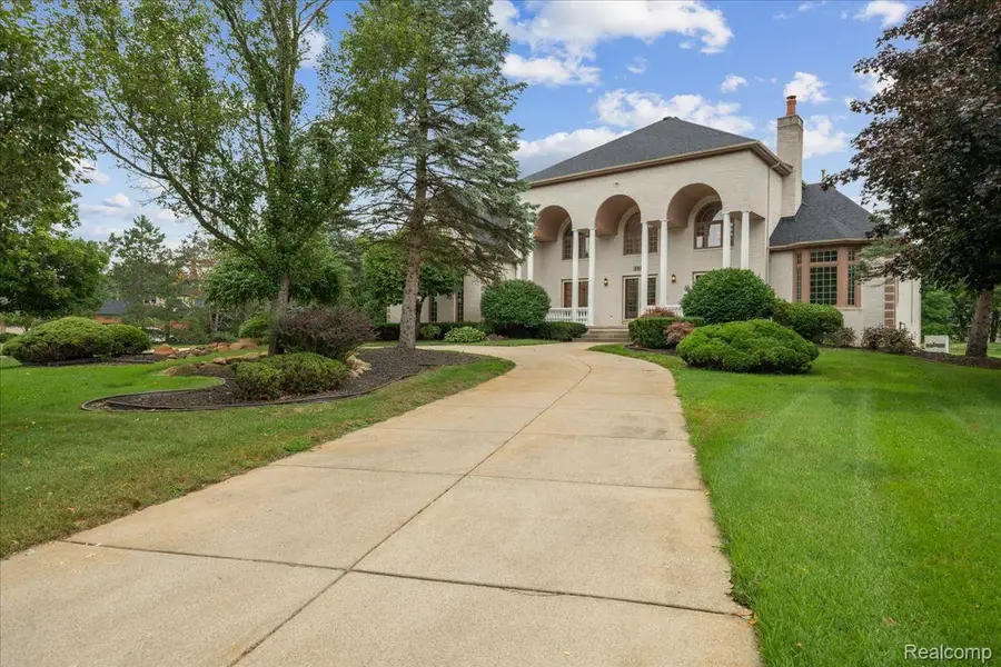 3965 Loch Bend Drive, Commerce Township, MI 48382 - #3