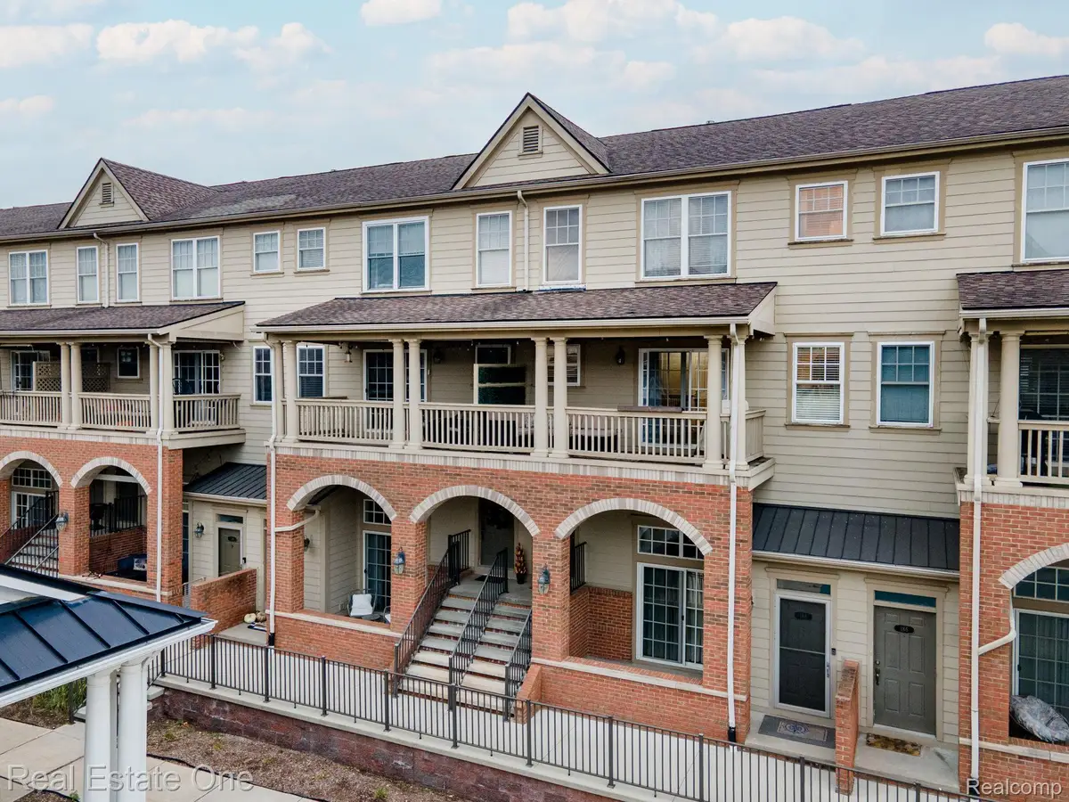 190 Amys Walk, Auburn Hills, MI 48326 - #1