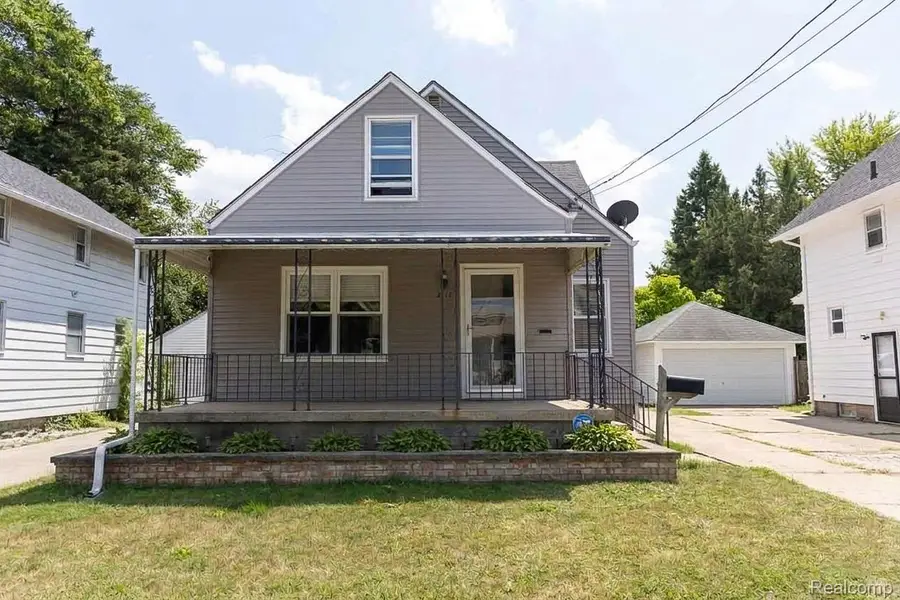 2117 Swayze Street, Flint, MI 48503 - #2