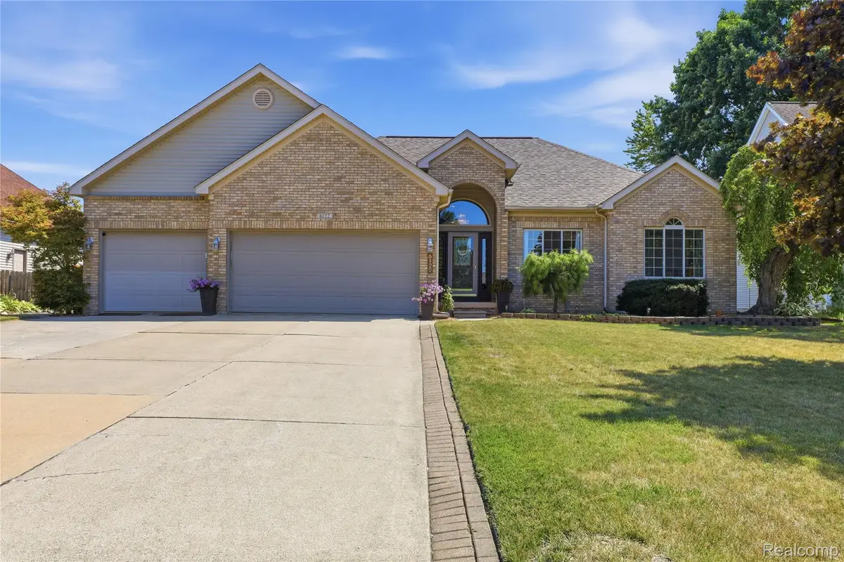 6122 S Edge Way, Burton, MI 48439 - #1