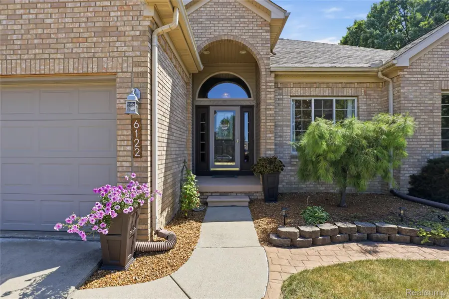 6122 S Edge Way, Burton, MI 48439 - #3