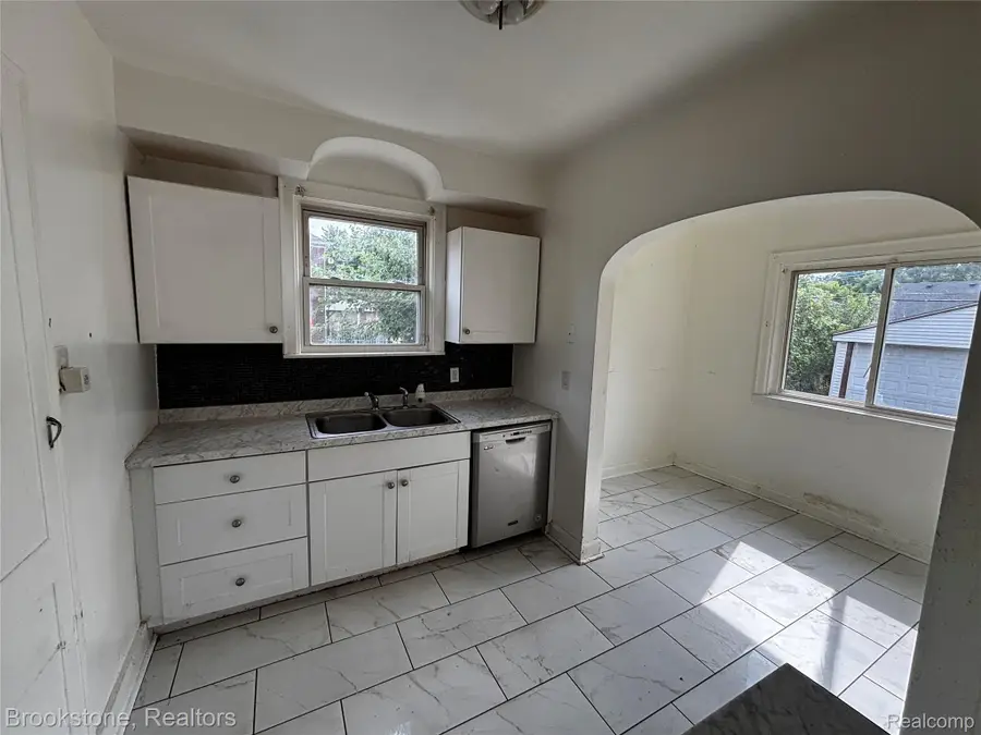 15423 Minock Street, Detroit, MI 48223 - #3