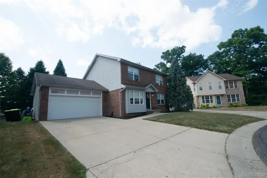 2649 Konrad Ct, Auburn Hills, MI 48326 - #3