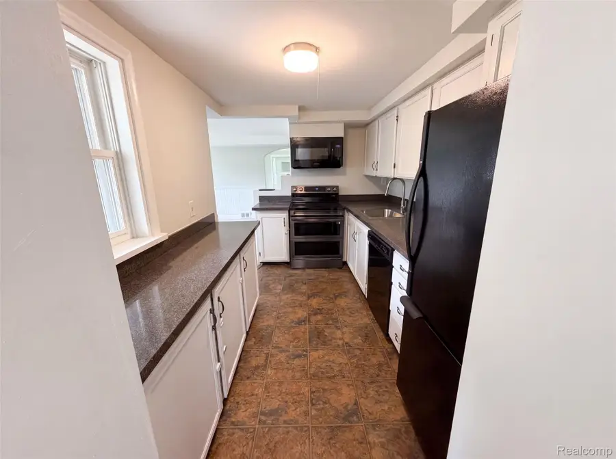 30406 Everett Street, Southfield, MI 48076 - #2