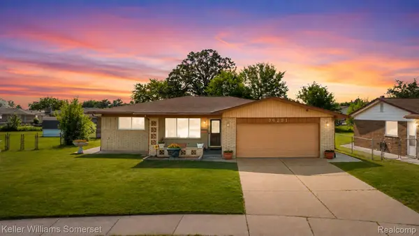 36221 Pickwick Court, SterlingHeights, MI 48310
