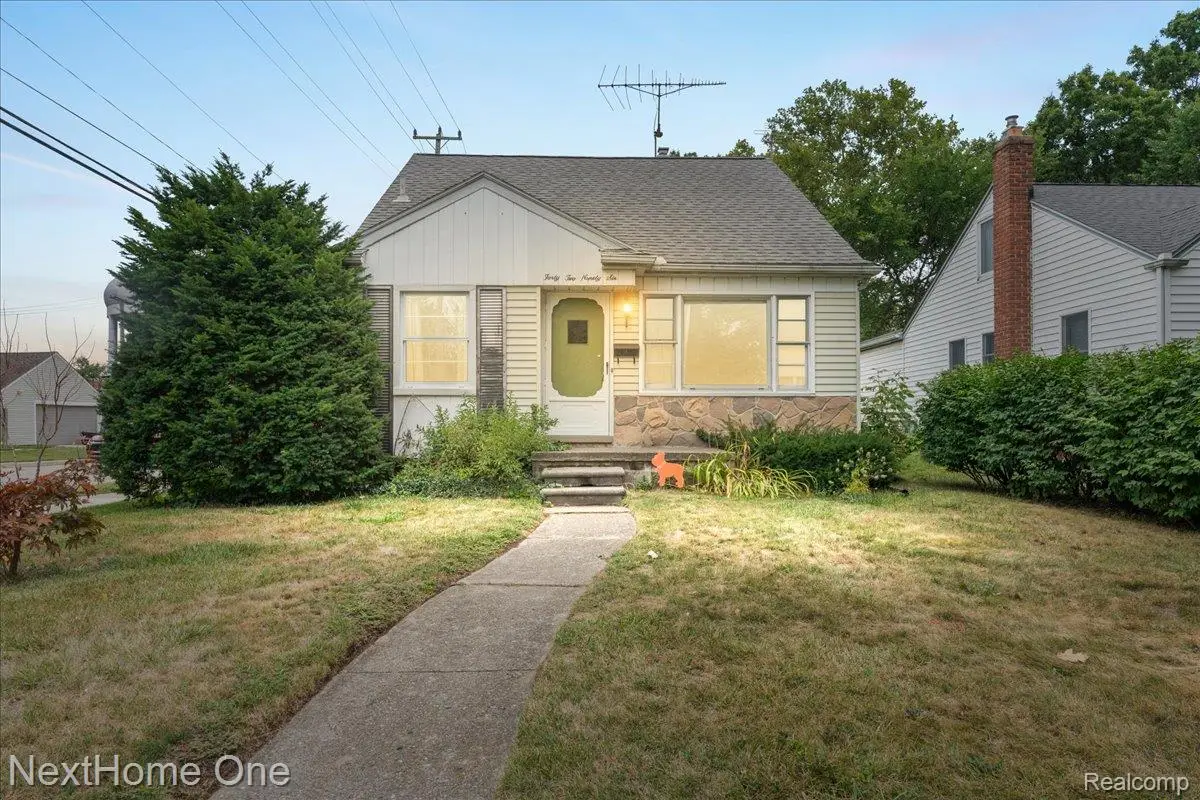 4296 Phillips Avenue, Berkley, MI 48072 - #1
