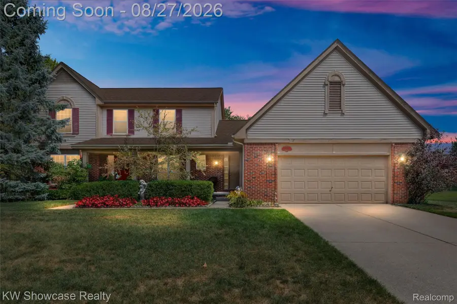 2933 Remington Oaks Lane, West Bloomfield, MI 48324 - #2