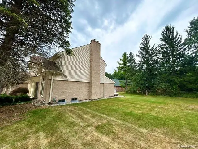 2123 Mcintosh Drive, Troy, MI 48098 - #3