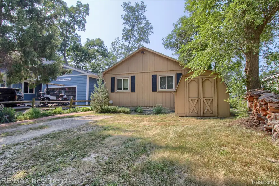 2475 Jackson Boulevard, Highland, MI 48356 - #3
