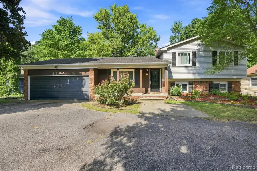 2285 Snellbrook Road, Auburn Hills, MI 48326 - #2